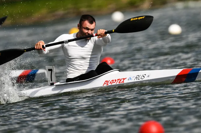 Кубок России по гребле на байдарках и каноэ стартовал в Краснодаре