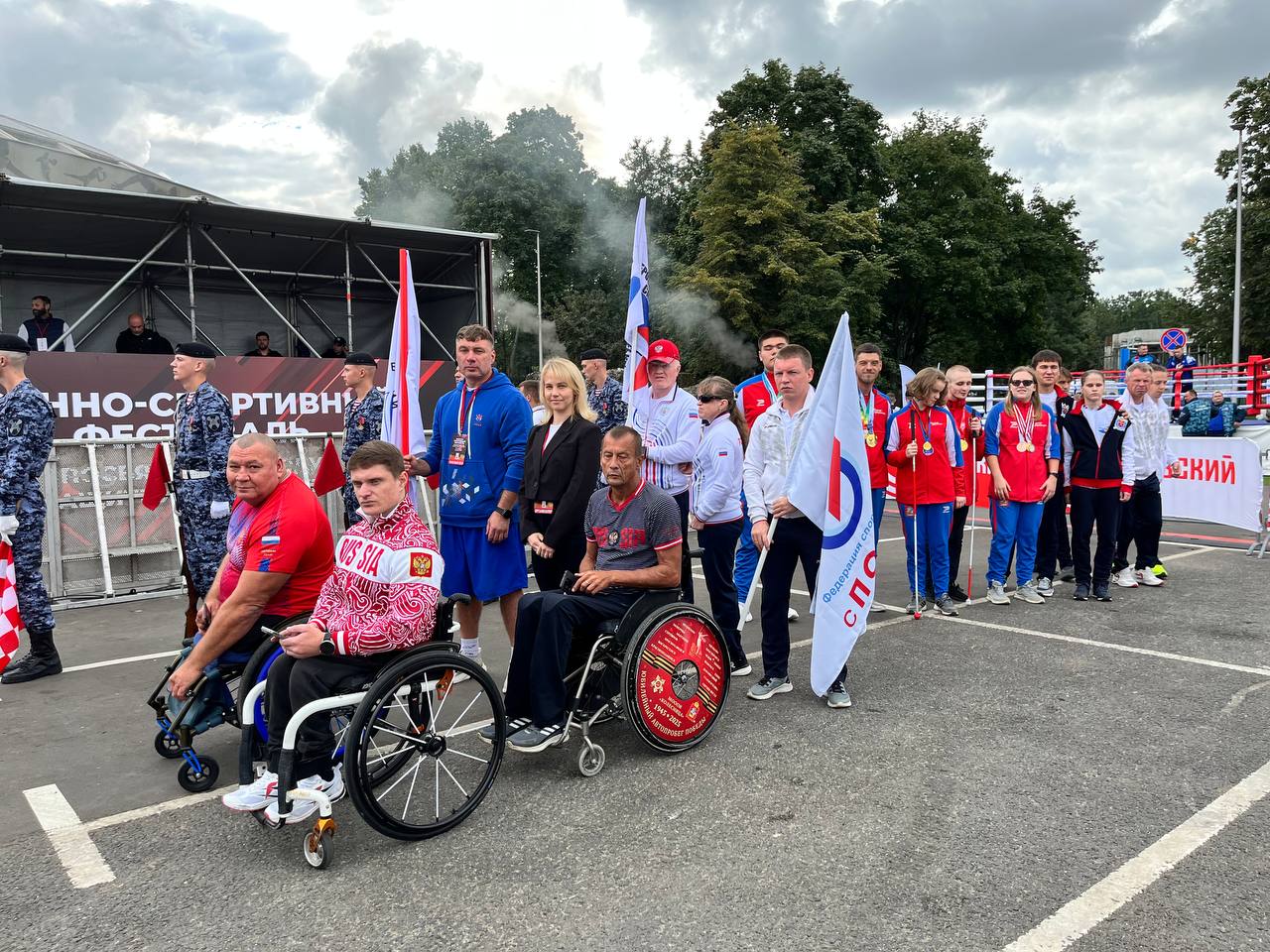 Пауэрлифтеры приняли участие в военно-спортивном фестивале Росгвардии