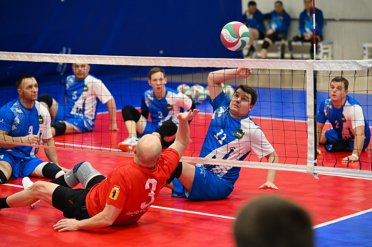 Волейбол сидя