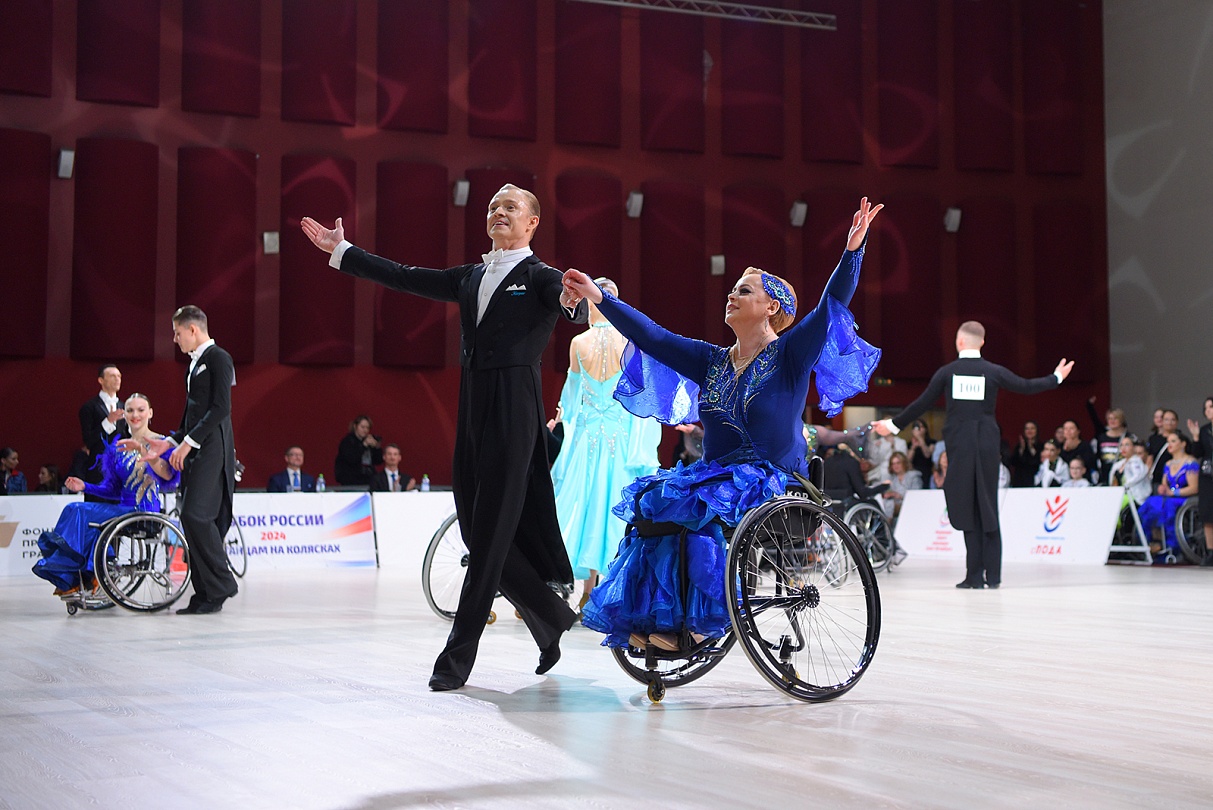 Танцы на колясках